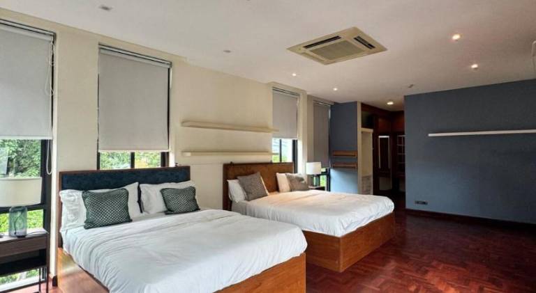 Villa with pool | Pets allowed — photo 2