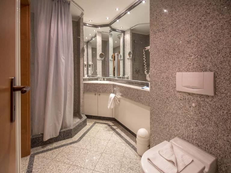 Klassik Ferienwohnung mit 1 Schlafzimmer und Terrasse im Erdgeschoss — photo 4