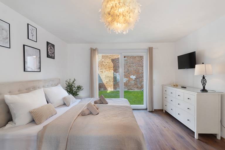Family-oriented pleasant rental apartment with fast internet, yard & patio | City view | Perfect for remote work | Pets are welcome in Ringsheim