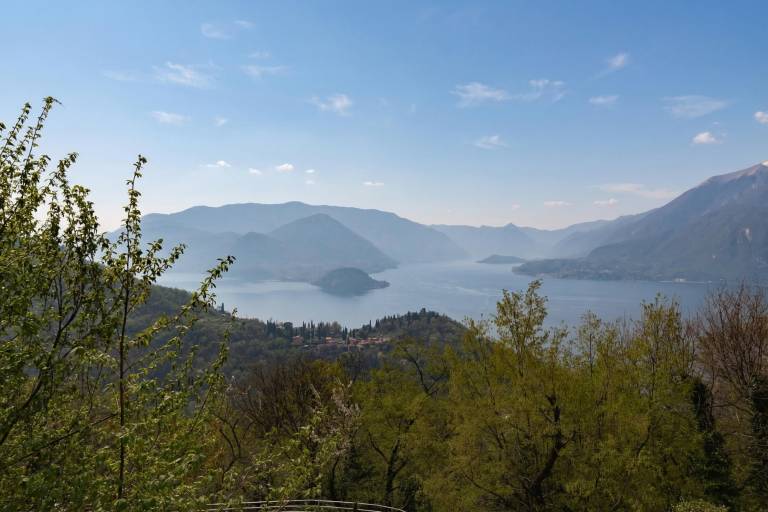 Ferienwohnung mit Hund inPerledo, Comer See  f&uuml;r max. 6 Personen