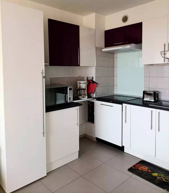 Capitol Residence - Standing 3-star Stopover – Sea View, Clim & Beach 100m — photo 3
