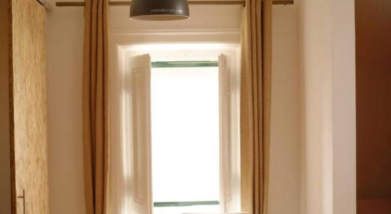 The Blue House - Saint Pauls — photo 4