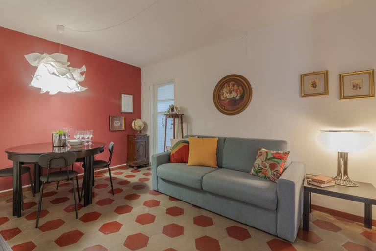Apartment with garden in Varenna