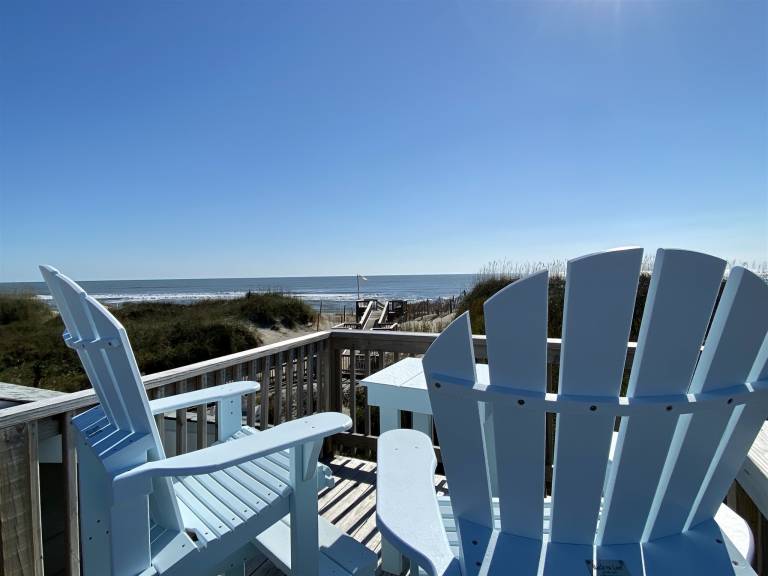 Condo | Beach view — photo 5