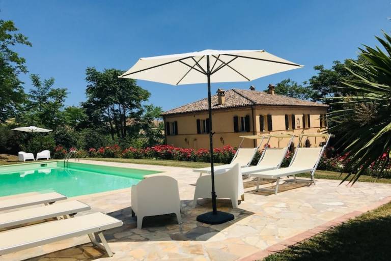 Villa  Loretello