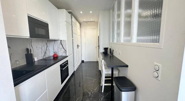 Rental apartment with terrace | Near Arc de Triomphe | Good for workation | Dogs allowed — photo 3