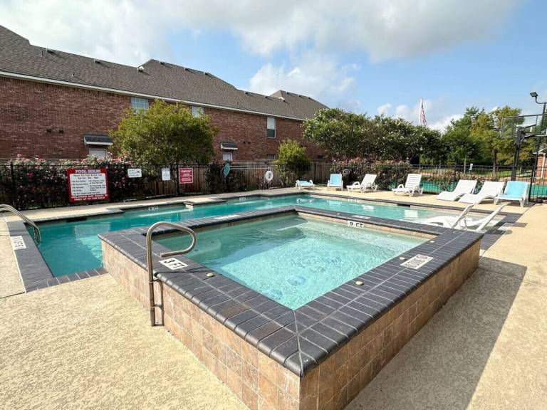 House  College Station