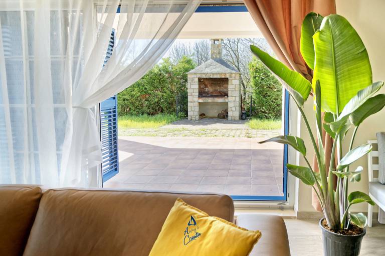 Charming 4BR Villa for 8+1 with Pool and Sauna — photo 4