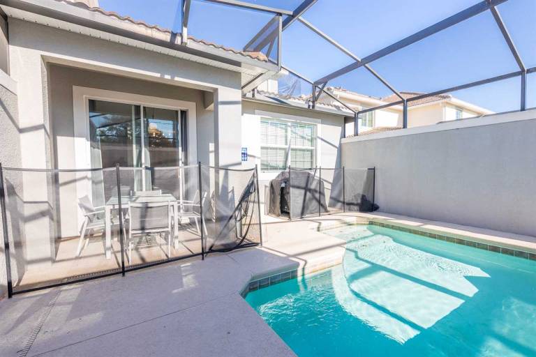 Fully equipped spacious vacation home with pool | Dogs allowed in Osceola, FL