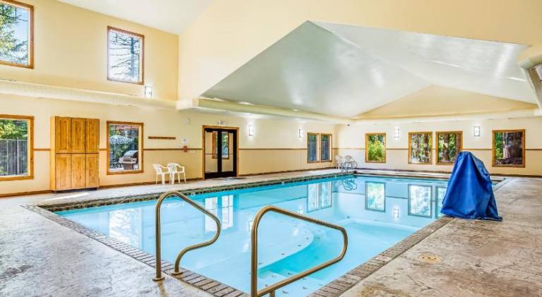 Holiday apartment with pool & hot tub — photo 3