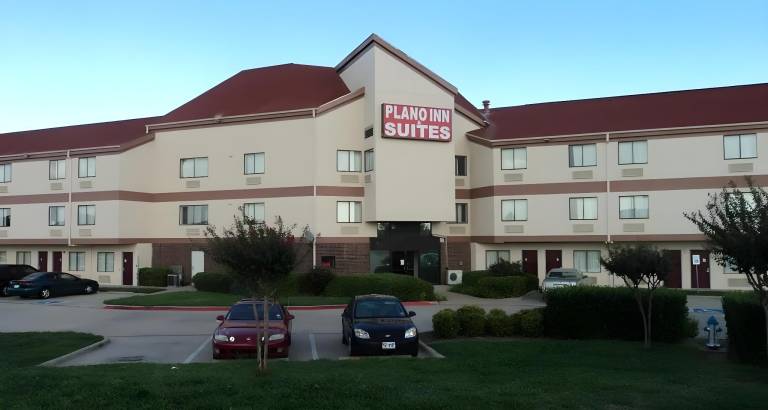 Plano Inn & Suites — photo 4