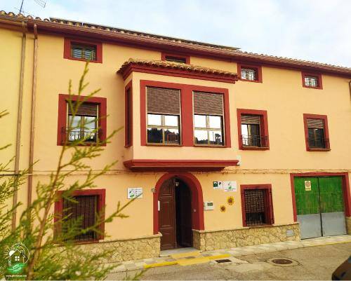 Casa Elche de la Sierra