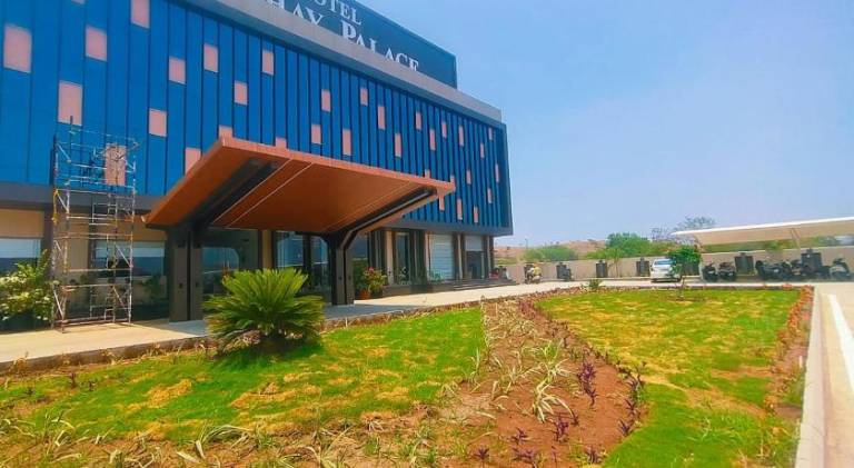 Hotel Akshay Palace Ahmednagar