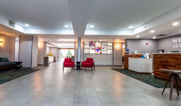 Hampton Inn East Windsor — photo 5