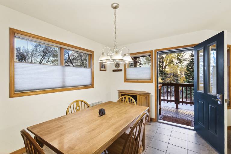 Condo with barbecue | Mountain view — photo 4