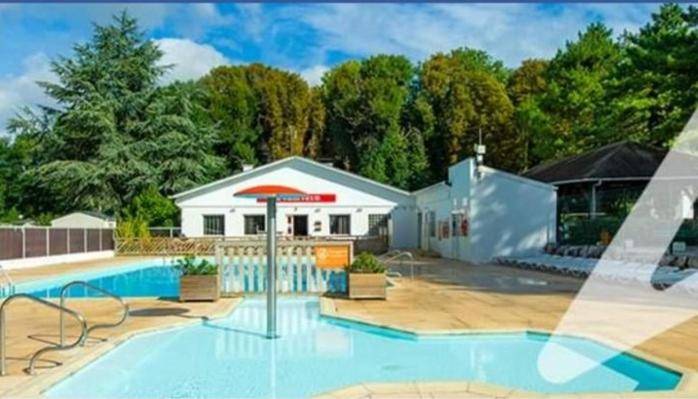 Mobil-home confort dans impasse boisee — photo 3