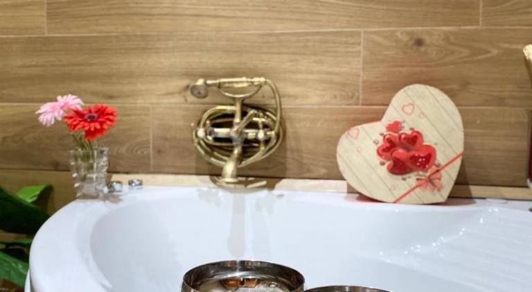 Suite Room Con Vasca Idromassaggio — photo 4
