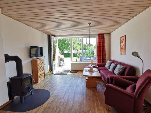 Vacation home with sauna, garden & patio — photo 2