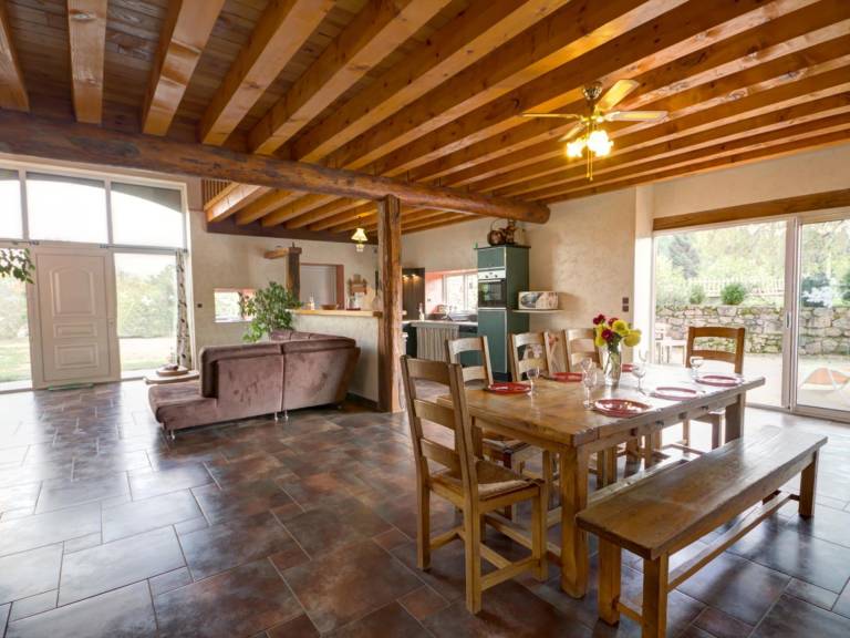 Spacious cottage with private pool and pets allowed in Saint-Priest-la-Prugne — photo 2