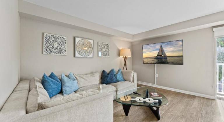 Apartment with pool | Close to Santa Monica Pier — photo 2