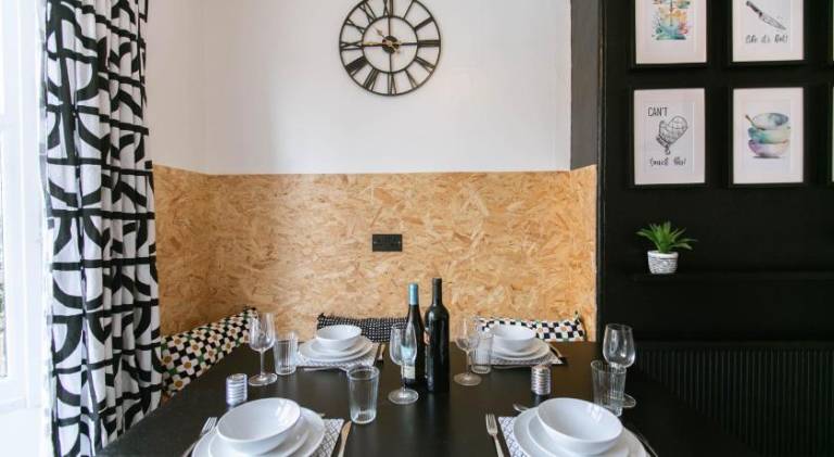 Central Apt Sleeps 6, Parking, Smart TV, Garden, Contact For Discounted Prices — photo 4