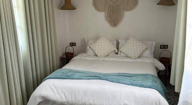 Holiday apartment with pool — photo 2