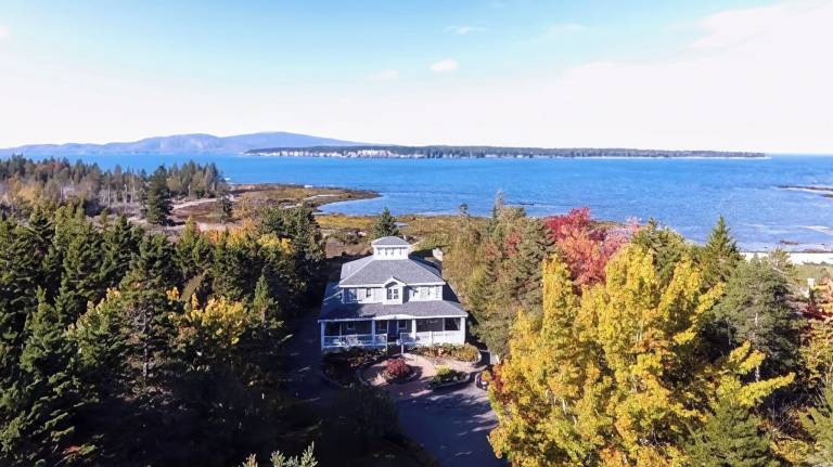 House Winter Harbor