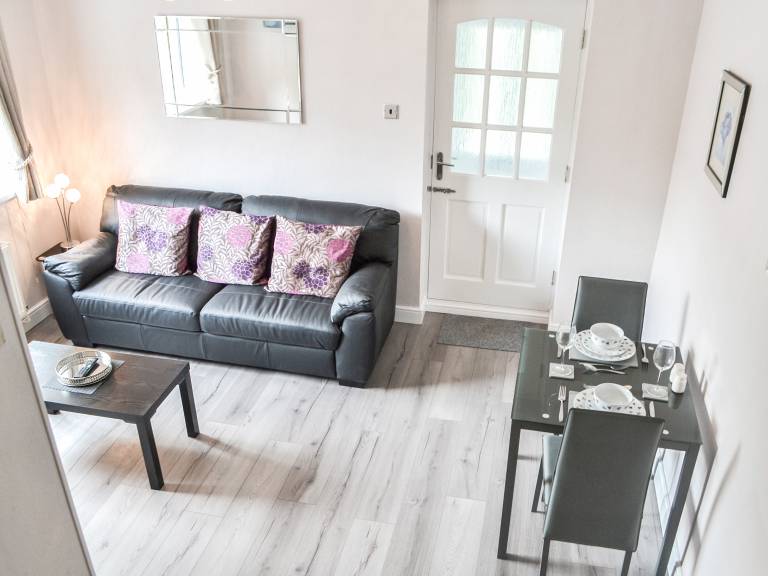 Children-friendly charming cottage with garden | River view | Pet-friendly — photo 3