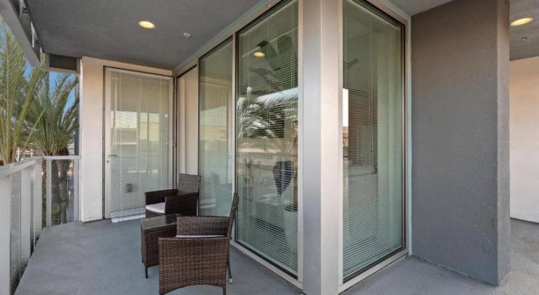 Spacious holiday apartment with hot tub & pool | Beach nearby | Pets allowed — photo 5