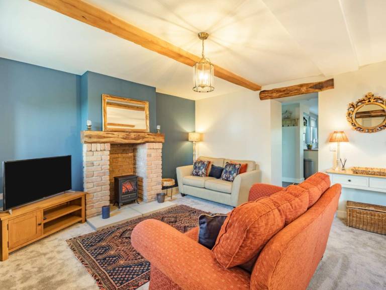 Fully equipped cottage with yard | Pets are welcome — photo 3