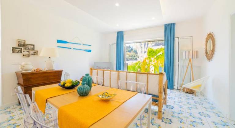 Charming rental apartment | Close to the beach | Pets allowed in Messina