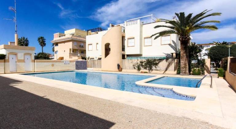 Holiday apartment | Beach nearby | Pets are welcome in Denia