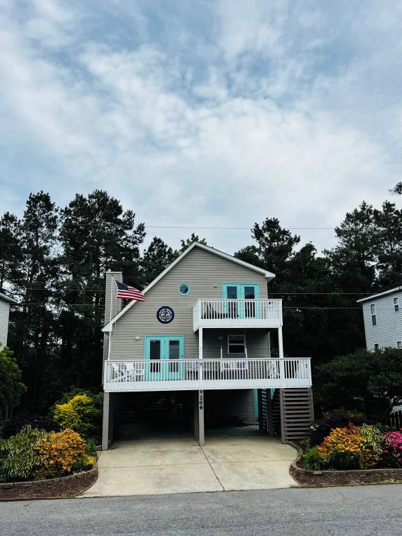 House  Manteo