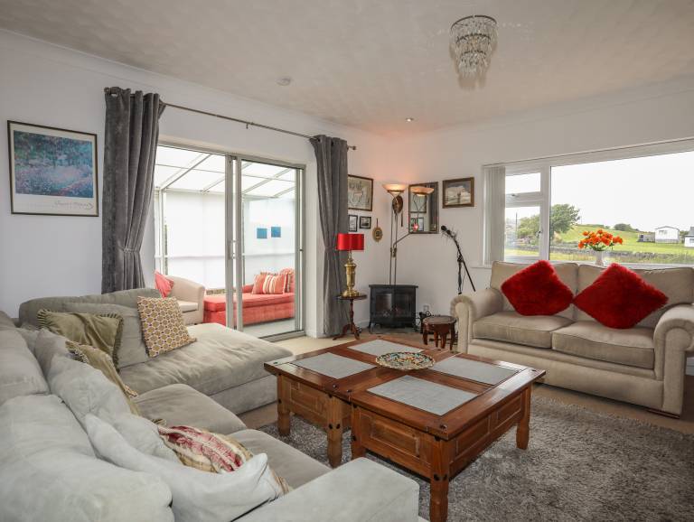 Cottage with garden | Beach view — photo 4