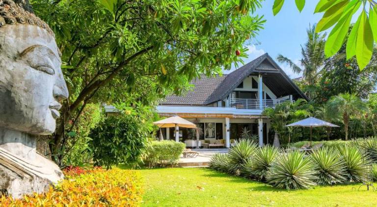 460 m² Villa