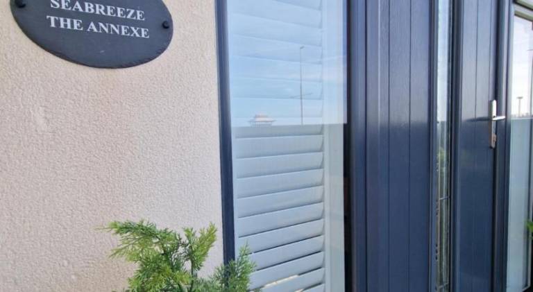Beautiful rental apartment with pool | Next to the beach | Dogs allowed in Blackpool