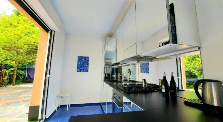 BLU GARDEN FLAT private parking — photo 4