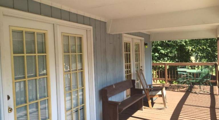 Master Hosts Resorts-Highland Hills Cabins — photo 4