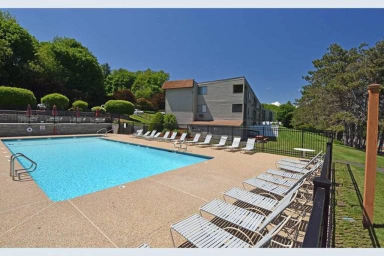 Apartment  Weirs Beach