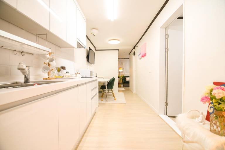 Family-oriented big house with yard | Next to Gwanghwamun | Dogs allowed — photo 3