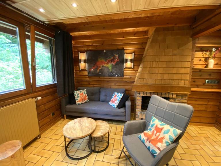 Chalet with terrace, yard & BBQ — photo 3