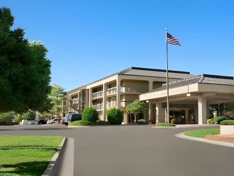 Days Inn & Suites by Wyndham Albuquerque North in Albuquerque, NM