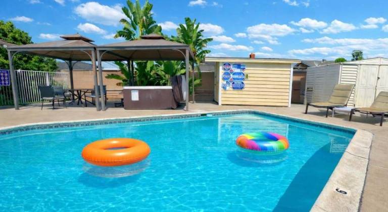 Orchard Villa Disneyland 5 Bedroom Pool Home Spa in Anaheim, CA