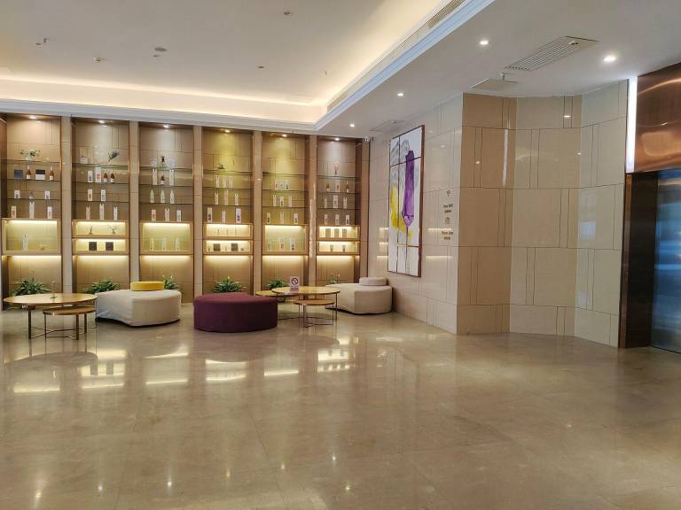 Lavande Hotel Guangzhou Luoxi Xiajiao Metro Station — photo 4
