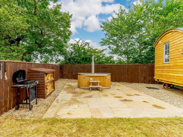 Lovely cottage with garden & jacuzzi | Pets allowed — photo 5