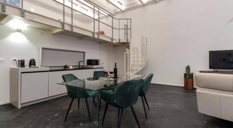 Apartment | Close to Two Towers | Pets are welcome — photo 2