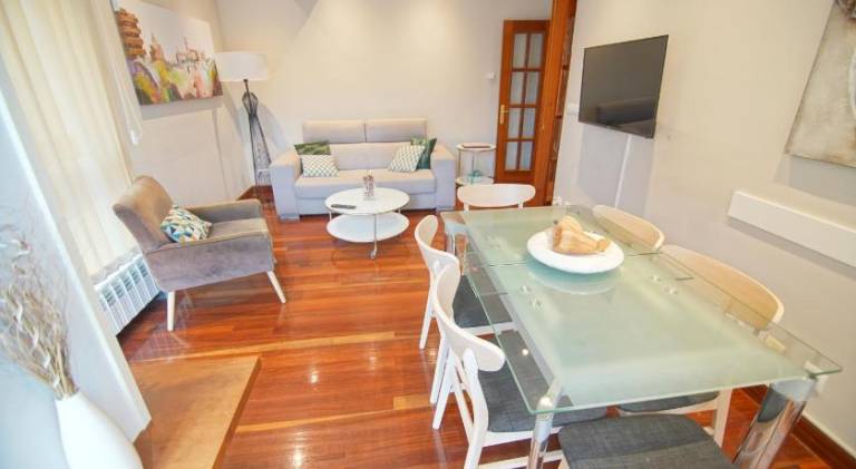 Apartment | Close to Mercado de la Ribera — photo 3