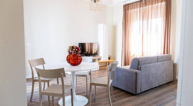 Holiday apartment with 1 room for 4 persons in Giulianova