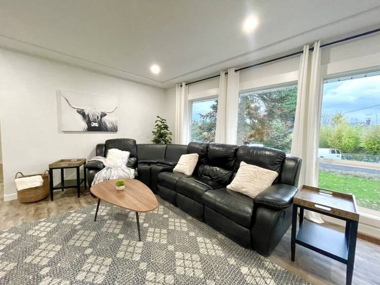 House  Troutdale
