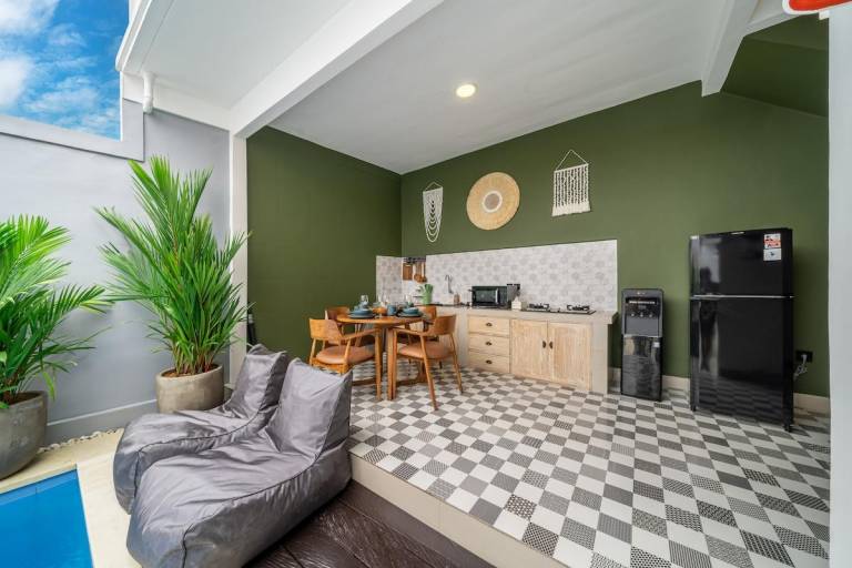 Wonderful villa with pool & grill | Good for workation | Dogs allowed in Canggu